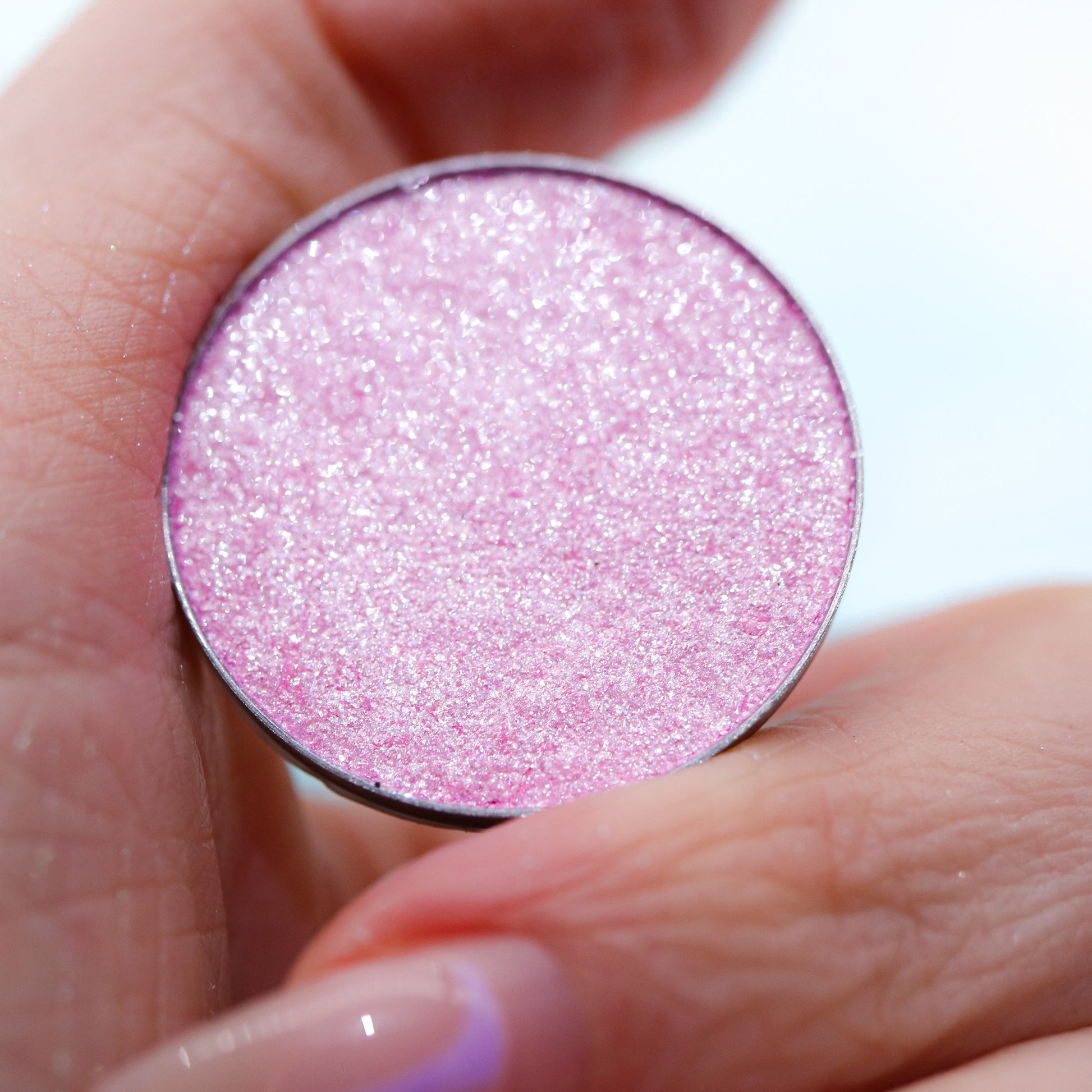 Munchkin, pink eyeshadow, pearlescent, duochrome, preetty, sparkle, pink eyeshadow, indie makeup