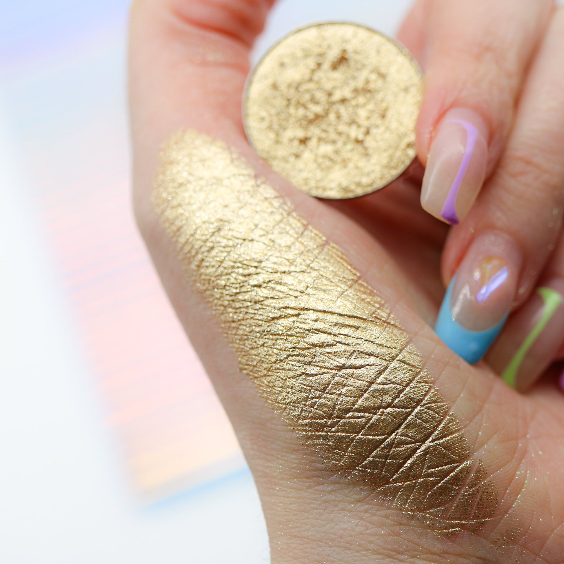 Asgard, gold, gold eyeshadow, metallic eyeshadow, foiled eyeshadow, australian makeup