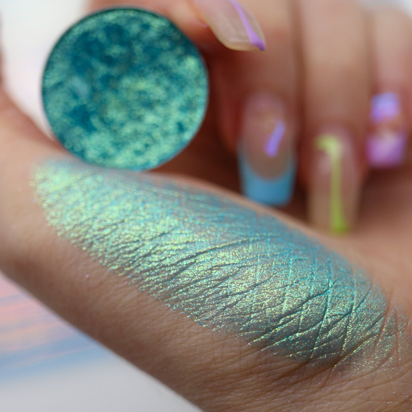 halycyon, blue green, seafoam eyeshadow, eyeshadow, duochrome, multichrome, sparkle, makeup, cruelty free, best eyeshadow palettte