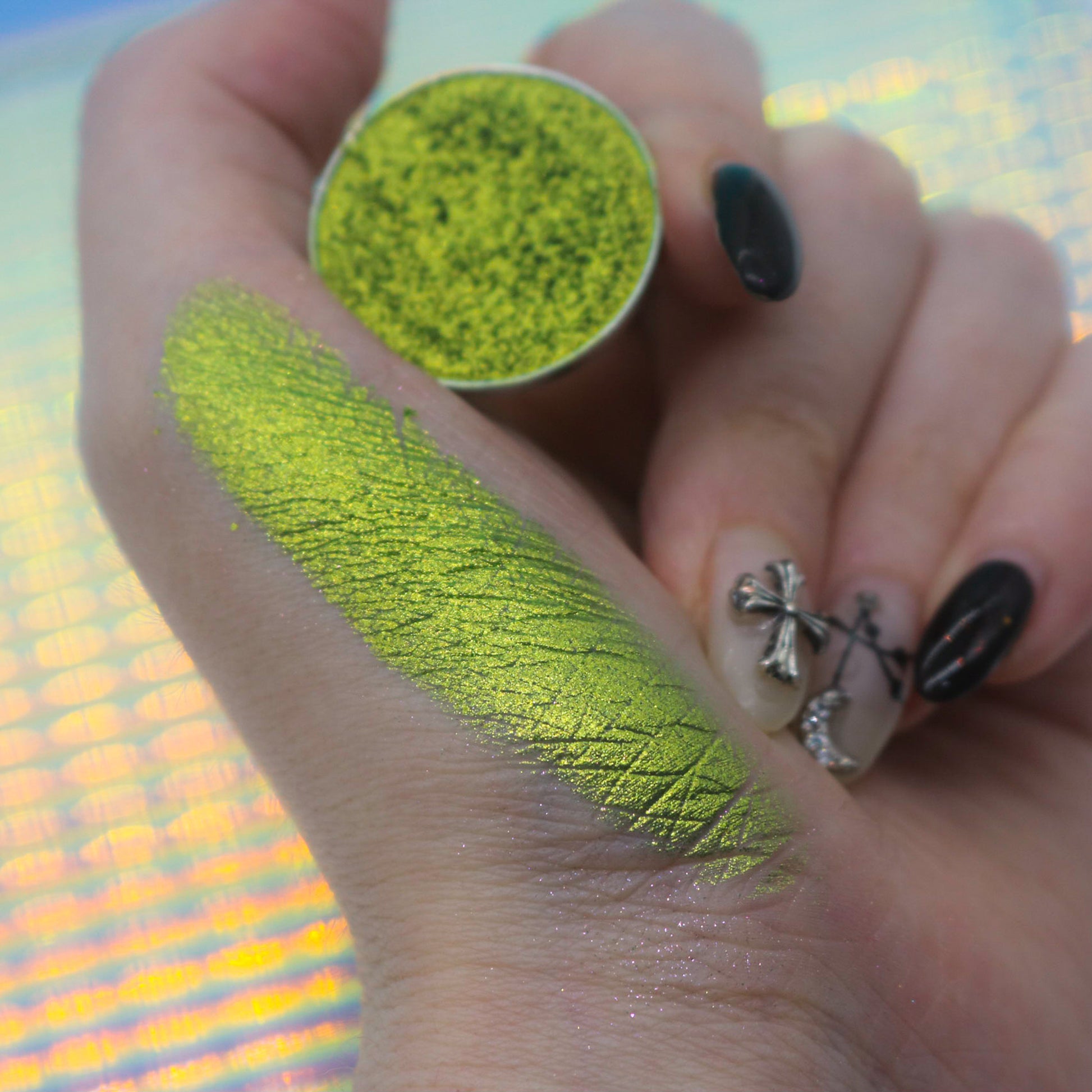 green eyeshadow, bright green, lime green, duochrome eyeshadow, metallic, foiled, australian eyeshadow, indie makeup